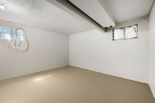 Building Photo - 53 McBurney Blvd