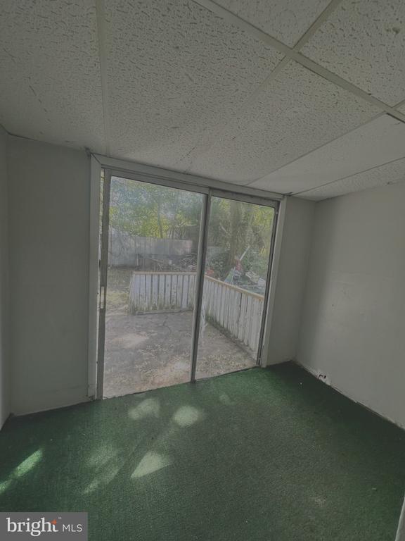 Building Photo - 122 Exton Ave