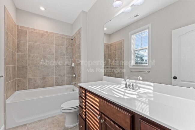 Building Photo - 3828 Hickory Manor Dr