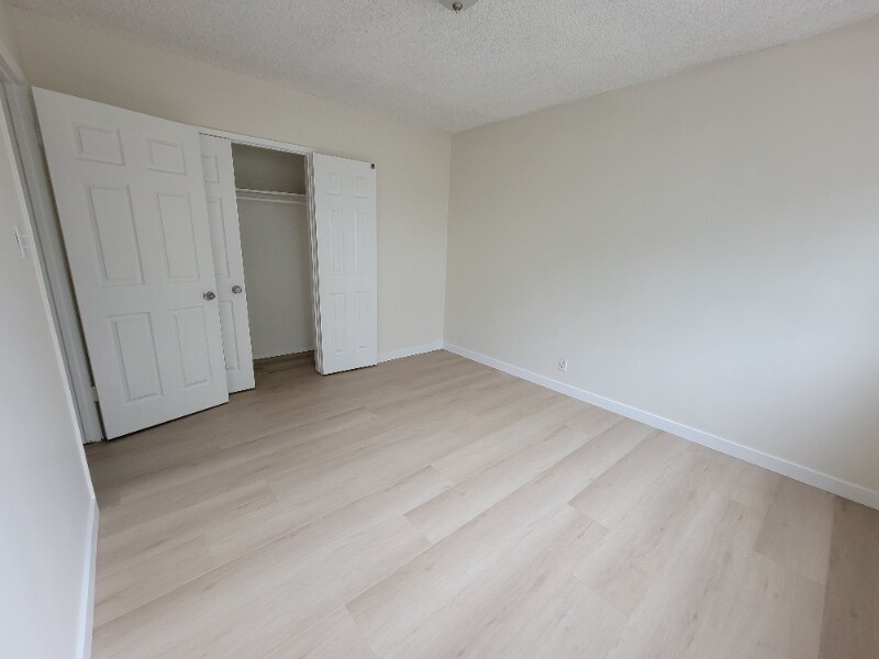 Building Photo - 13531 Wyandotte St