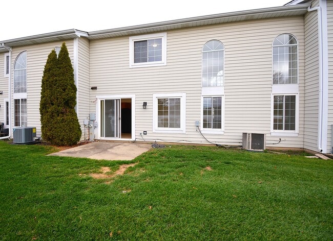 Building Photo - 1151 Longford Rd