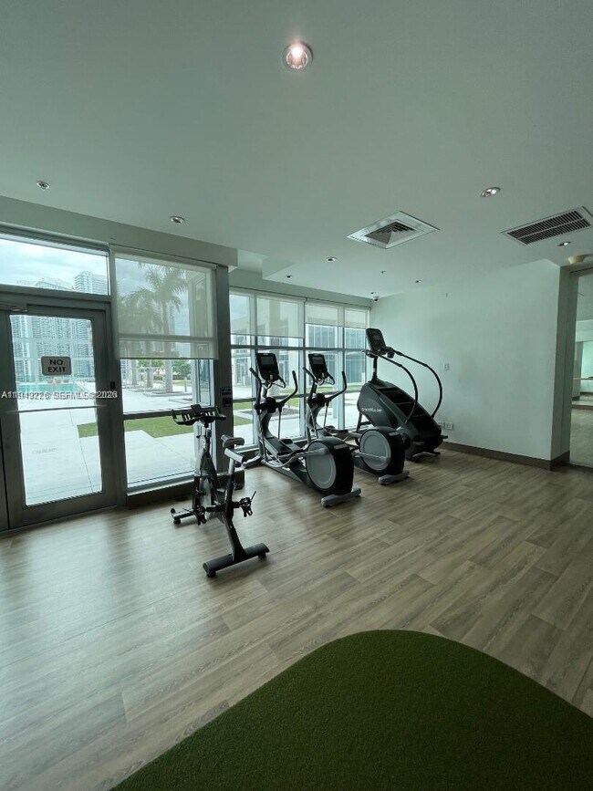 Building Photo - 3301 NE 1st Ave