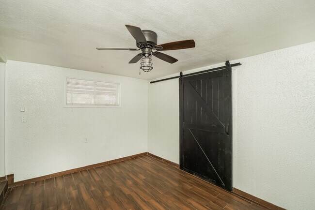 Building Photo - Comfortable 3 Bedrooms Home in San Antonio, TX