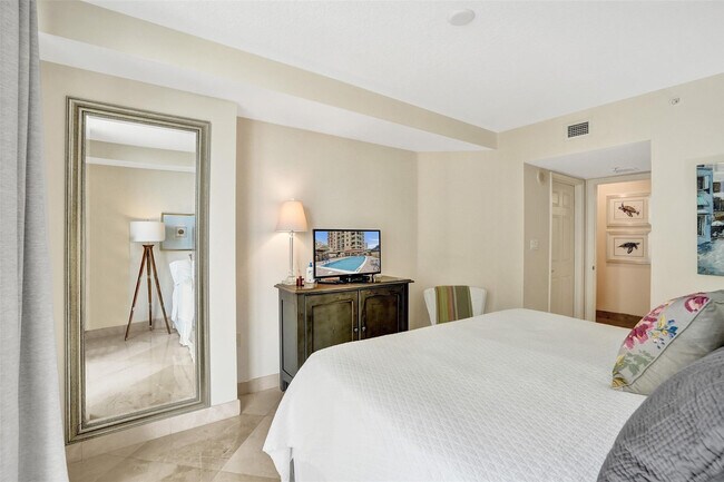 Building Photo - 2001 N Ocean Blvd