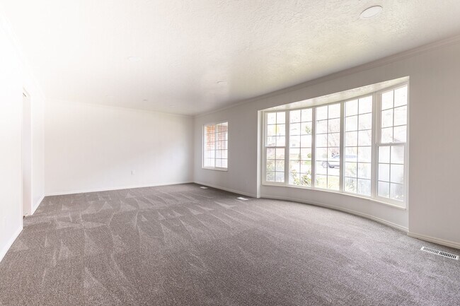 Building Photo - 3983 N Quail Ridge Dr