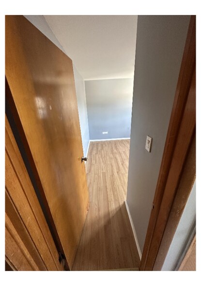 Building Photo - 3110 W 59th St