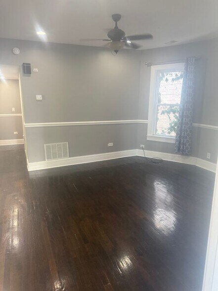 Building Photo - 6135 S Vernon Ave