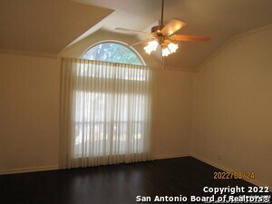 Building Photo - 9415 Pine Arbor