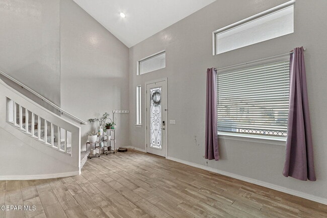 Building Photo - 883 Crystal Rook Dr