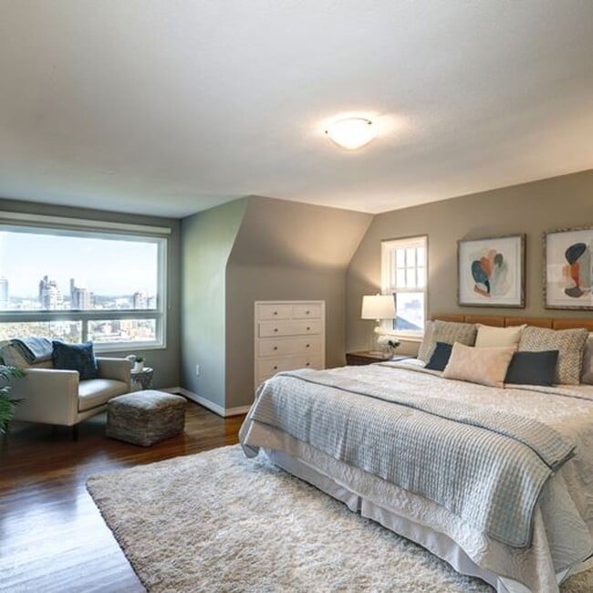 Building Photo - Beautiful 4 Bed, 3.5 Bath Rental home in G...