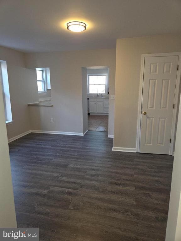 Building Photo - 139 S 4th Ave