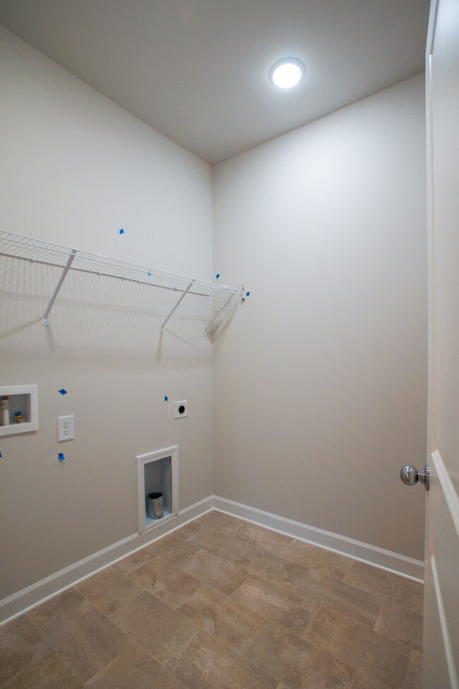 Building Photo - 313 Conrad Ln
