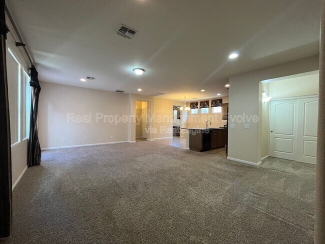 Building Photo - 3454 E Constitution Dr
