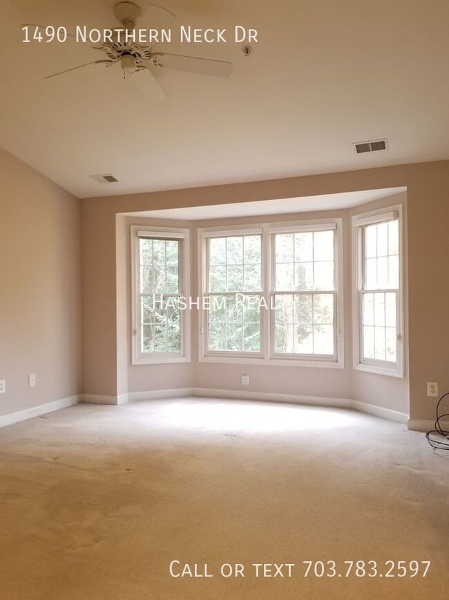 Building Photo - 1490 Northern Neck Dr