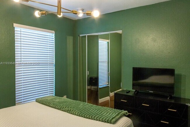 Building Photo - 765 NW 77th St