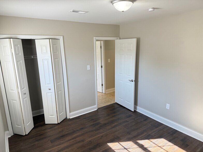 Primary Bedroom - 3410 Longwood Ln