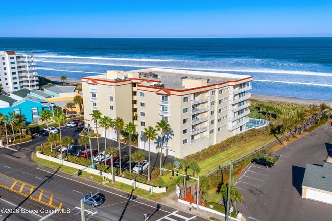 Building Photo - 925 N Hwy A1A