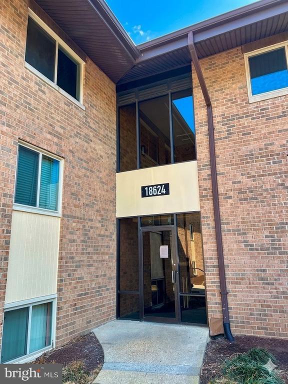 Building Photo - 18624 Walkers Choice Rd