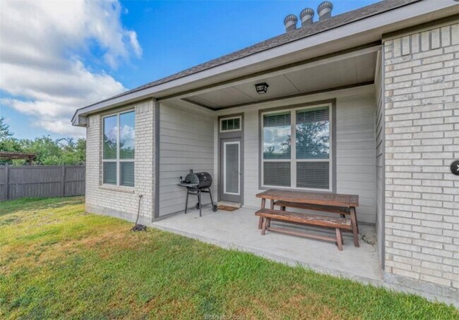 Building Photo - 5162 Maroon Creek Dr