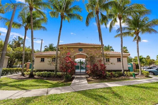 Building Photo - 2930 SE 12th Rd