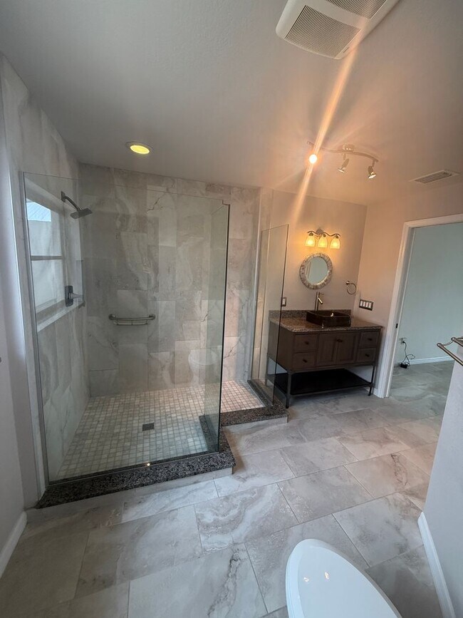 Building Photo - Sailboat waterfront home in PGI - 4 bedroo...