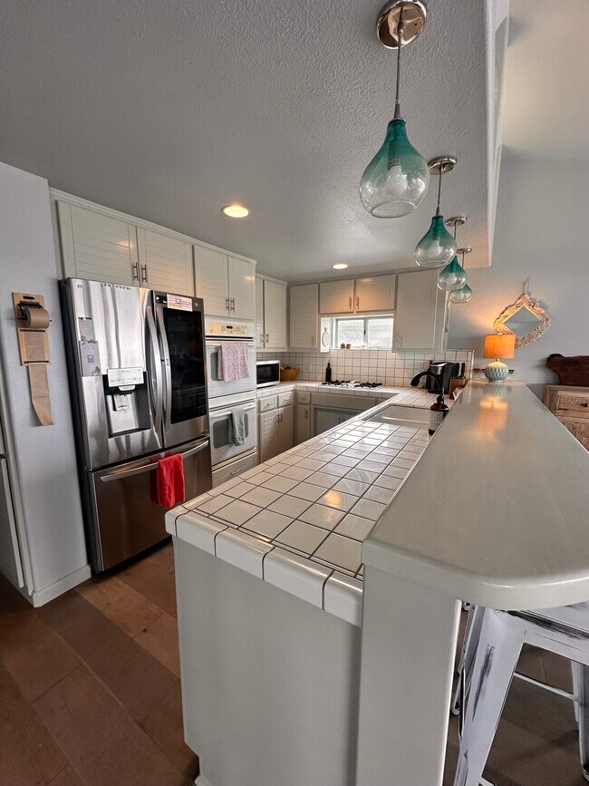 Building Photo - 2560 Juniper Ave