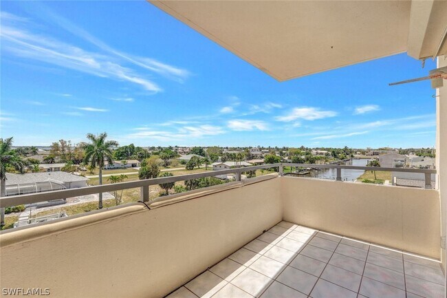 Building Photo - 1766 Cape Coral Pkwy E