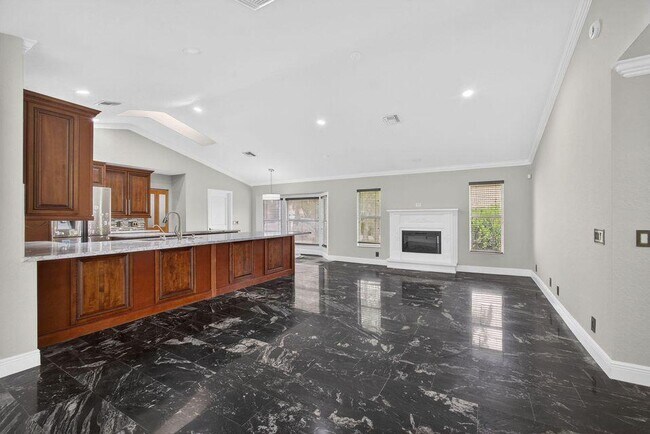 Building Photo - 1295 Longlea Terrace