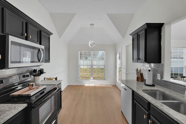 Building Photo - Centrally Located Ranch Home in Richmond Hill