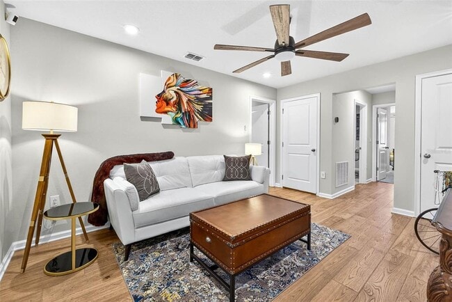 Building Photo - 25993 Woven Wicker Bnd