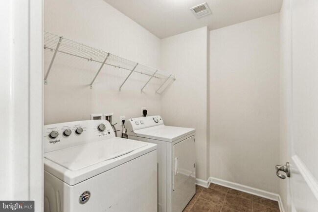 Building Photo - 3107 Alliance Ct