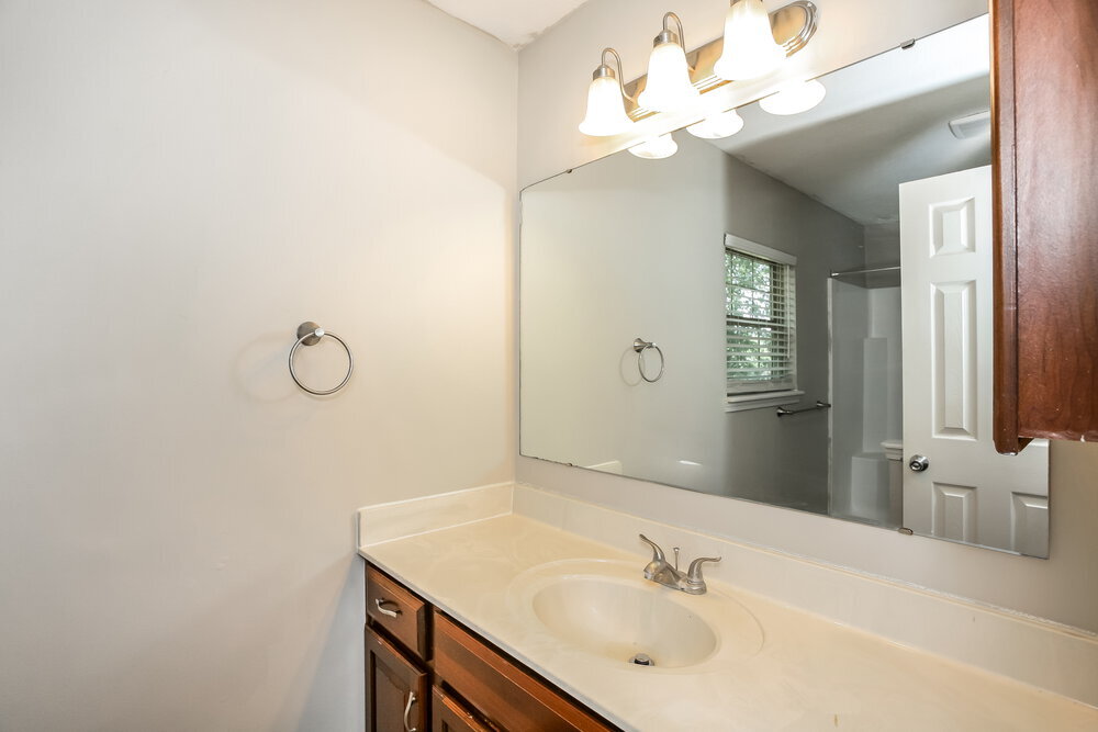 Building Photo - 5805 Tanager Ln