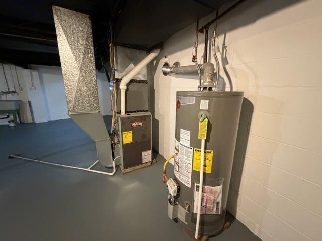 Building Photo - 10 Fruitland Dr