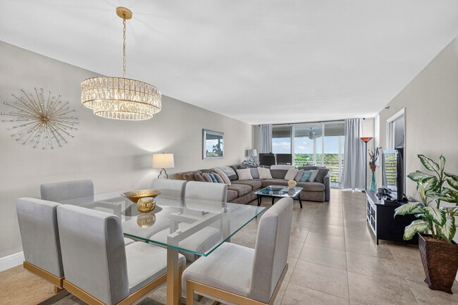 Building Photo - 3499 Oaks Way