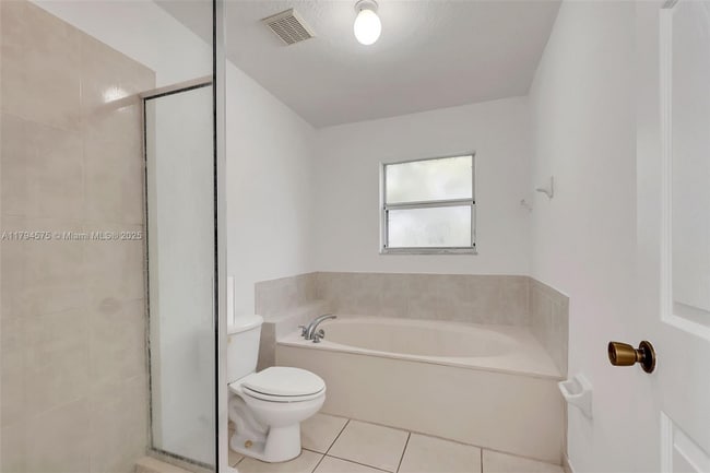 Building Photo - 22014 SW 89th Ct