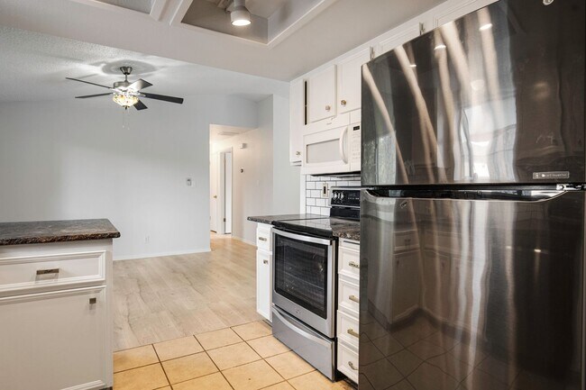 Building Photo - Charming 3-Bedroom Home in West Boise – Sp...
