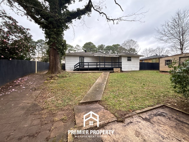 Building Photo - Charming 3BR/2BA Birmingham Home with Hardwood Floors & Covered Patio