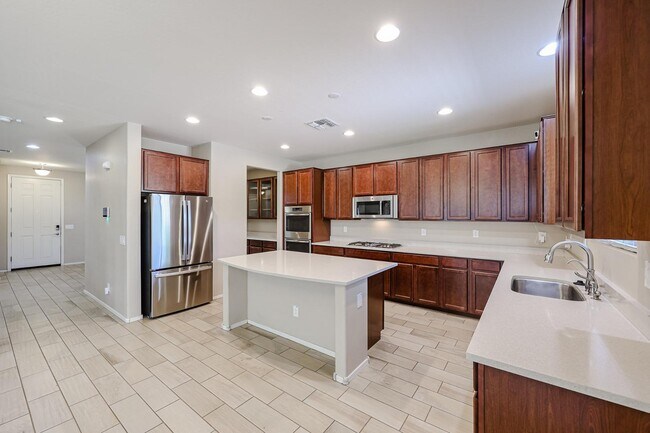 Building Photo - 12226 W Locust Ln