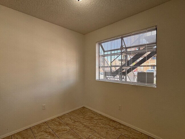 Building Photo - 2686 Aarondavid Dr