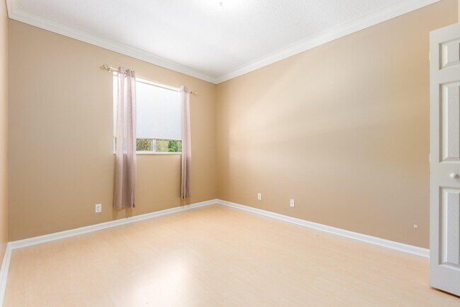 Building Photo - 1088 Grove Park Cir