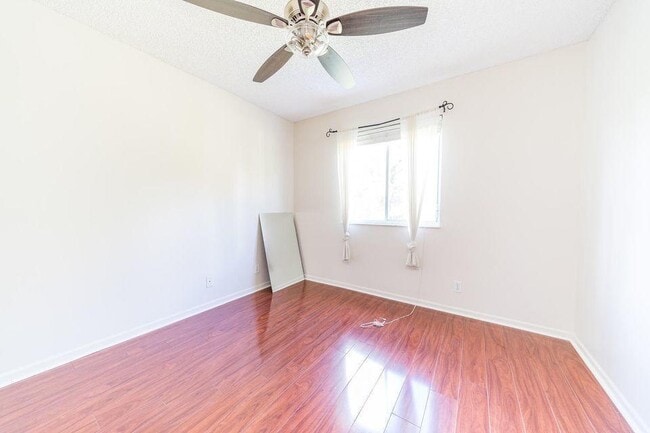 Building Photo - 1335 SW 48th Terrace