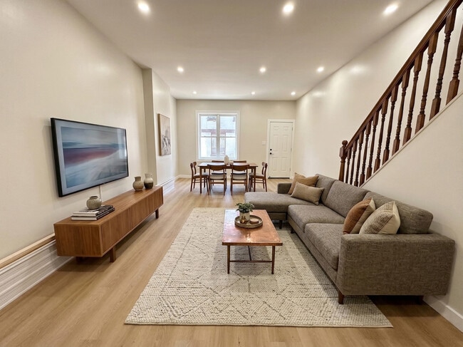 Building Photo - 1729 LeCount St