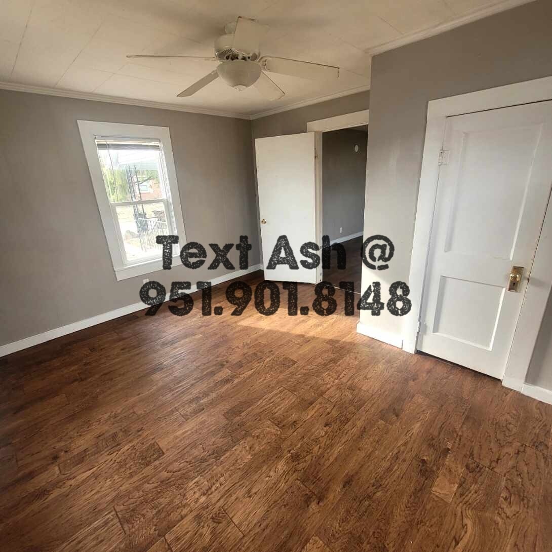 Building Photo - 2202 Silver St