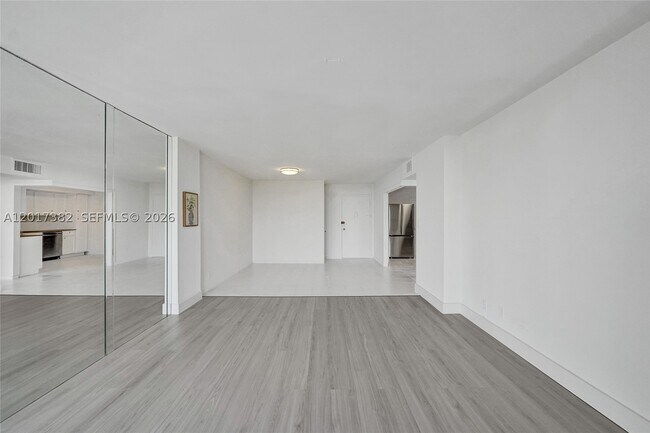 Building Photo - 1600 S Ocean Dr