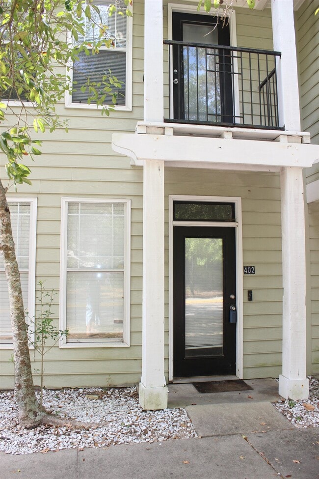 Primary Photo - 1417 Pullen Rd