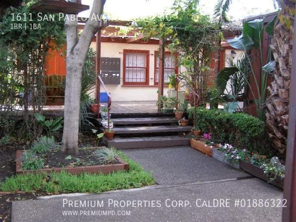 Building Photo - 1611 San Pablo Ave