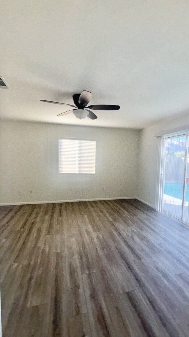 Building Photo - Cozy La Q Cove Long Term Rental Available Now!