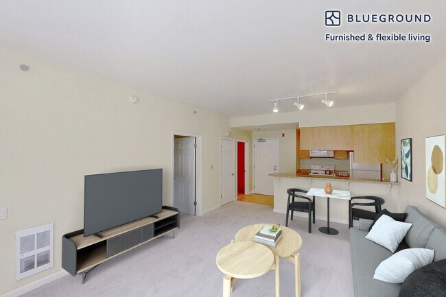 Building Photo - 1099 Admiral Ct