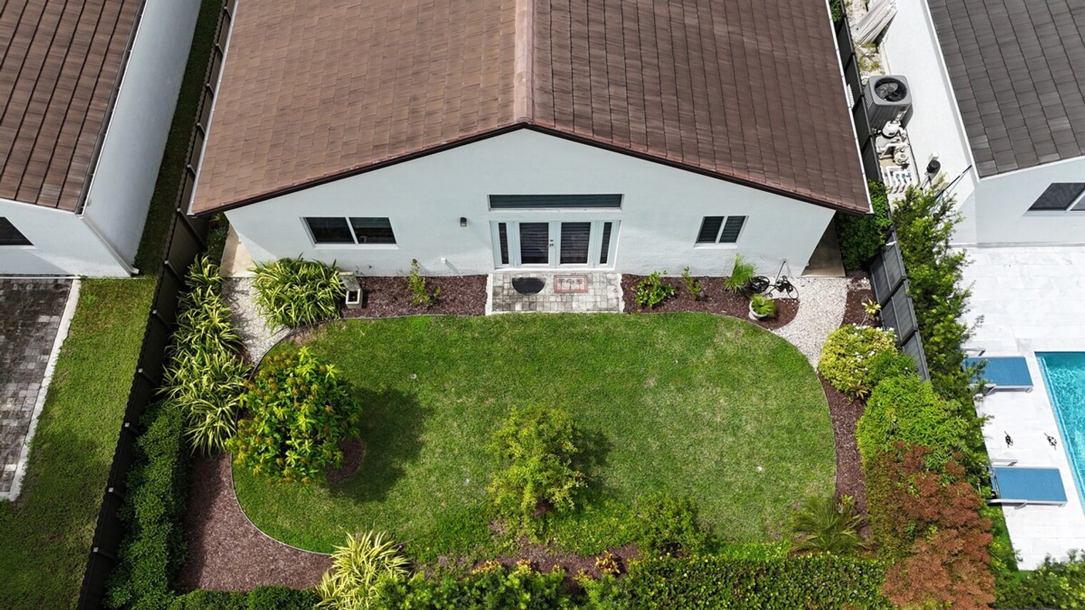 Building Photo - 3839 SW 148th Ave