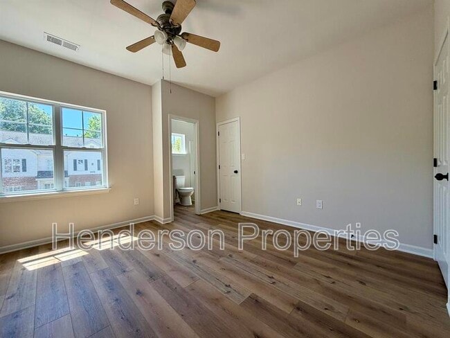 Building Photo - 6415 Mallard View Ln